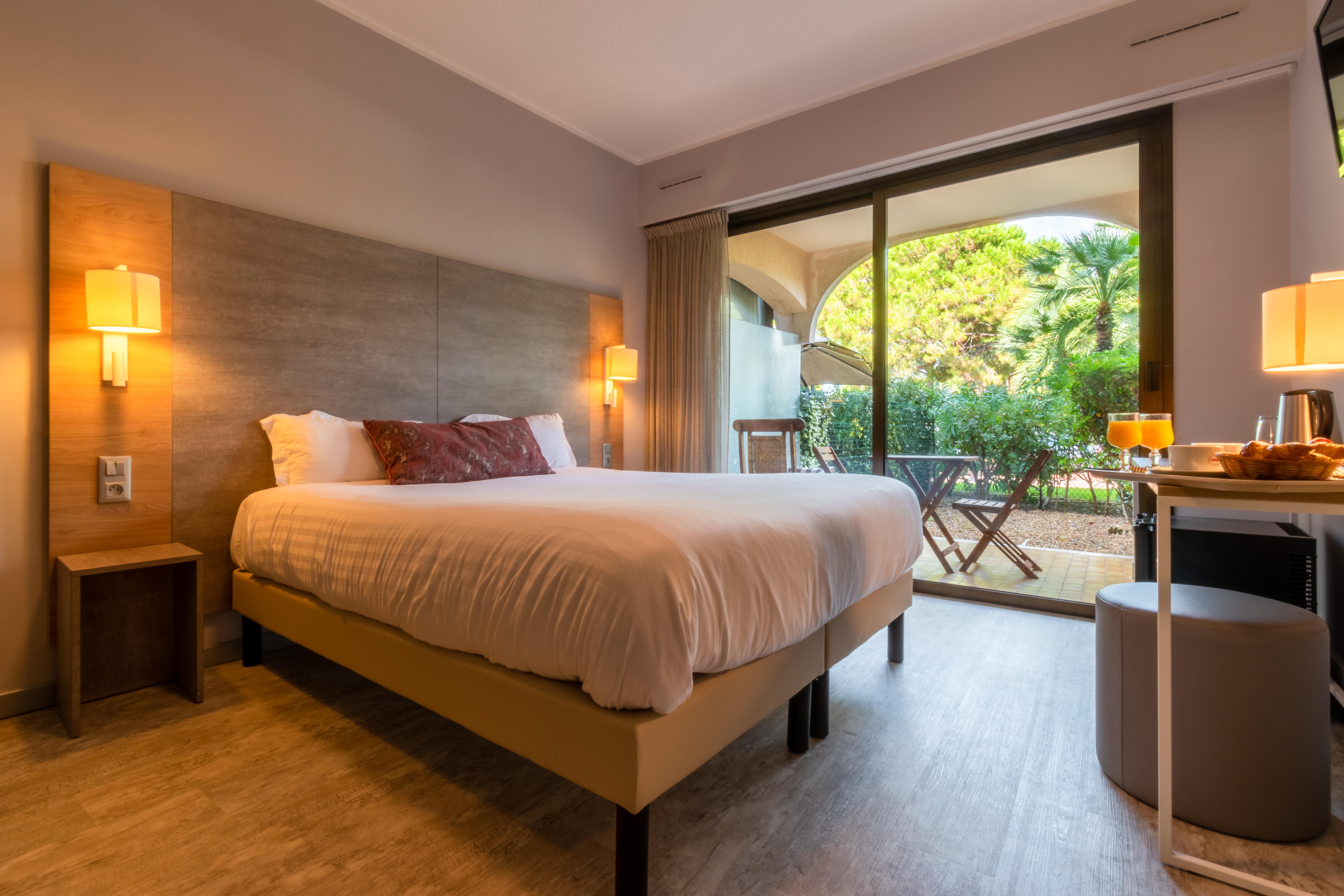 Hôtel Bahia Villeneuve-Loubet Exterior foto