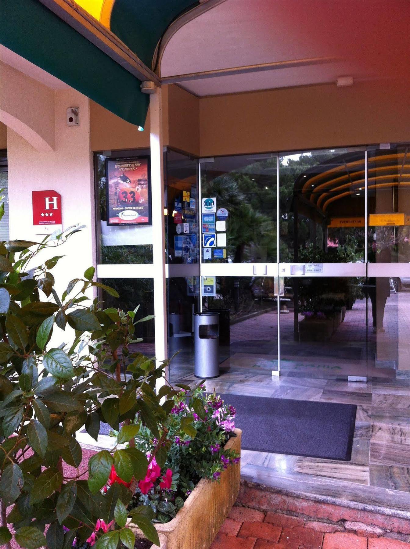 Hôtel Bahia Villeneuve-Loubet Exterior foto